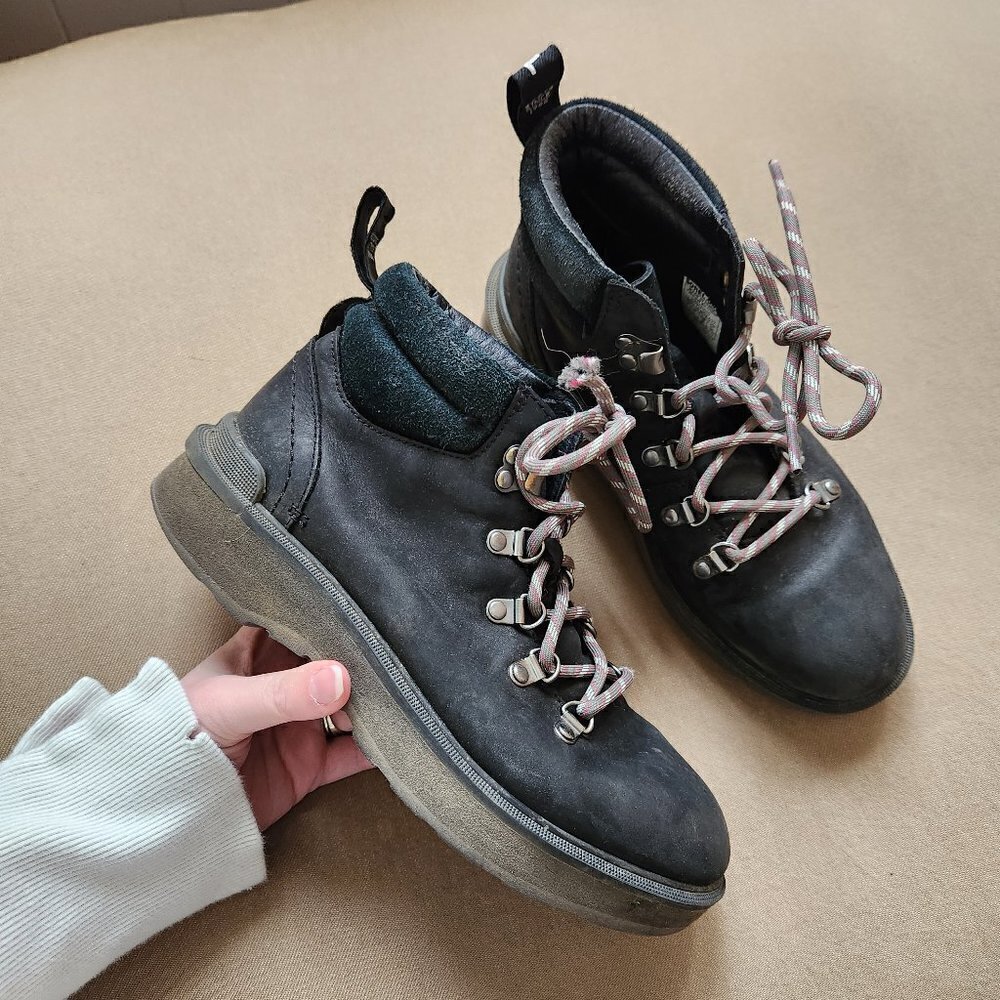 SOREL Black Leather Hi-Line Hiker Boots